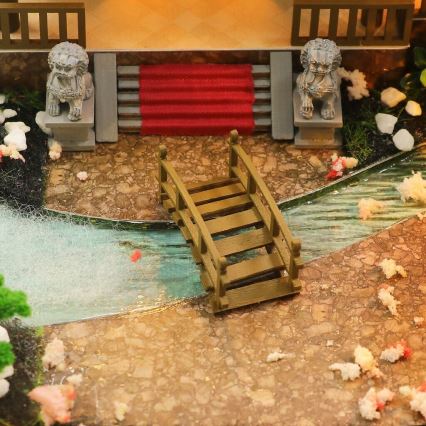 2Kids Toys - Miniatura della casetta Villa delle fiabe 2xAAA