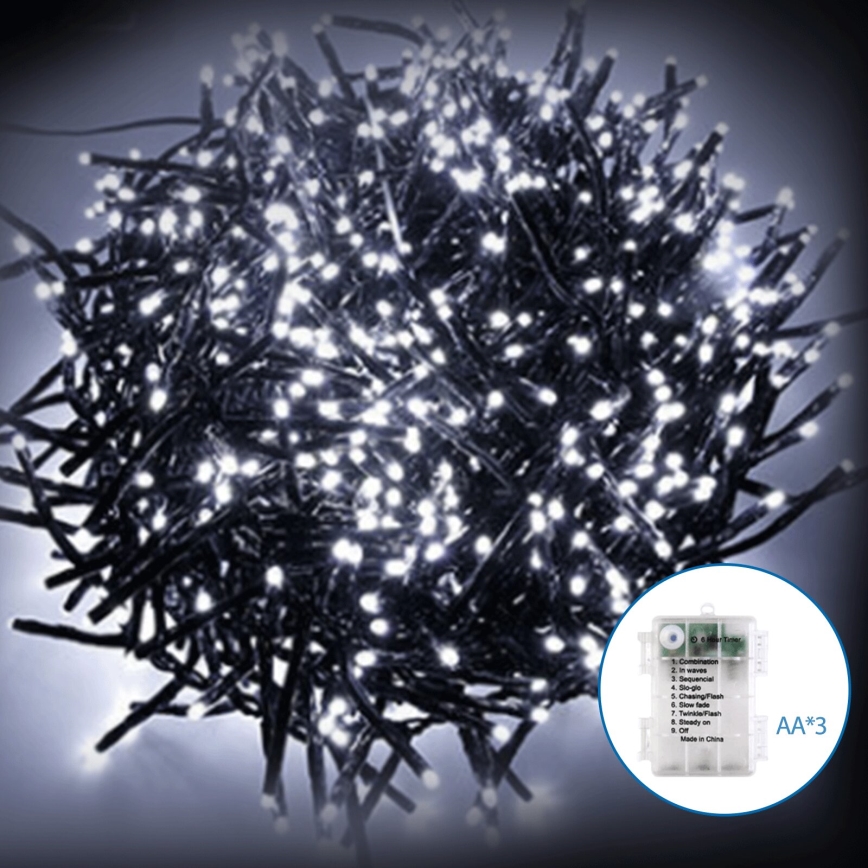 Aigostar -Catena LED natalizia da esterno 50xLED/8 funzioni 3xAA 5,3m IP44 bianco freddo