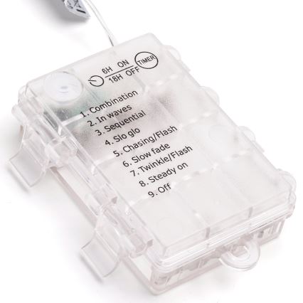 Aigostar -Catena LED natalizia da esterno 50xLED/8 funzioni 3xAA 5,3m IP44 bianco freddo