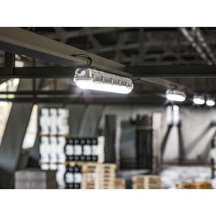 Apparecchio tecnico dimmerabile a LED/24/30/35/40W/230V IP66 120 cm