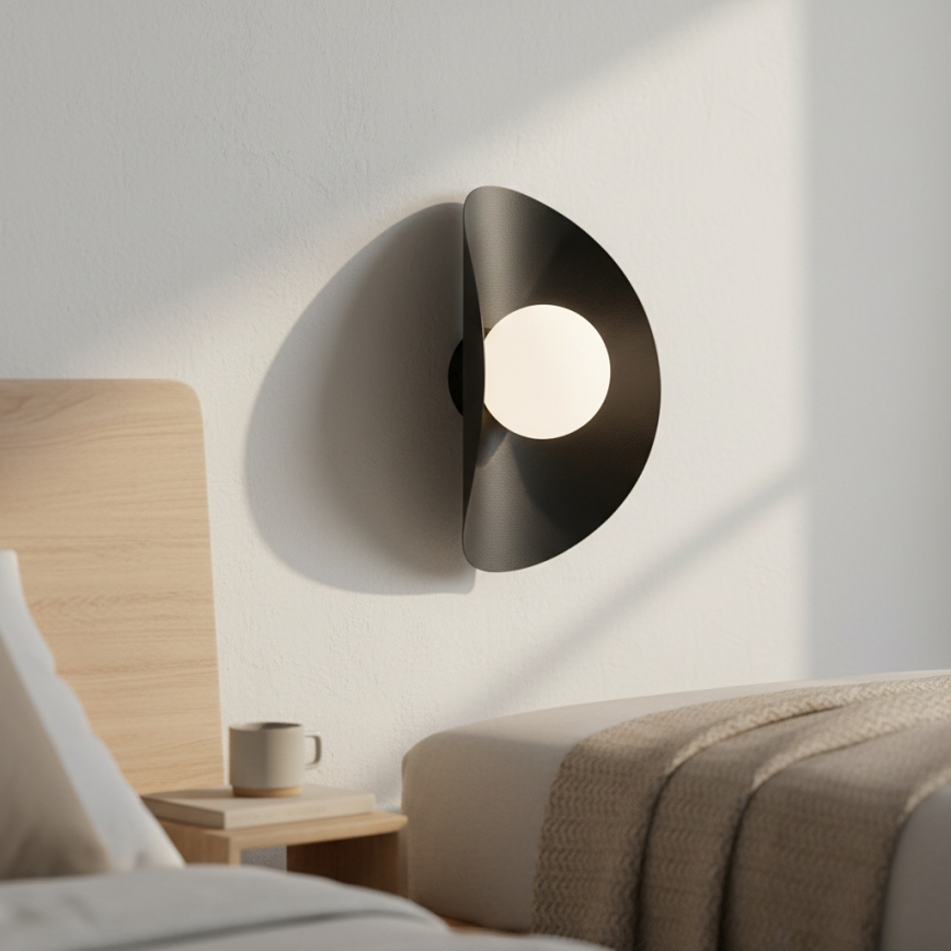 Applique murale FIERO 1xG9/8W/230V noire