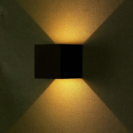 Applique murale LED d'extérieur LED/5W/230V 3000K IP65 noire