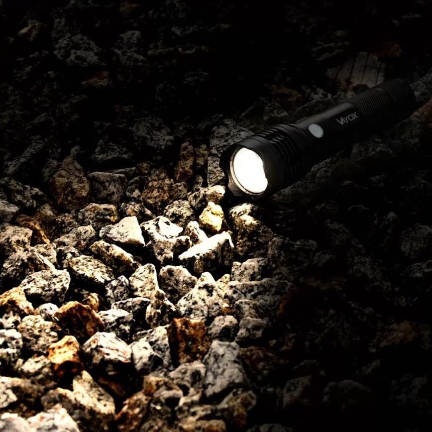 Aufladbare LED-Taschenlampe LED/10W/5V IPX4 800 glänzend 1200 mAh