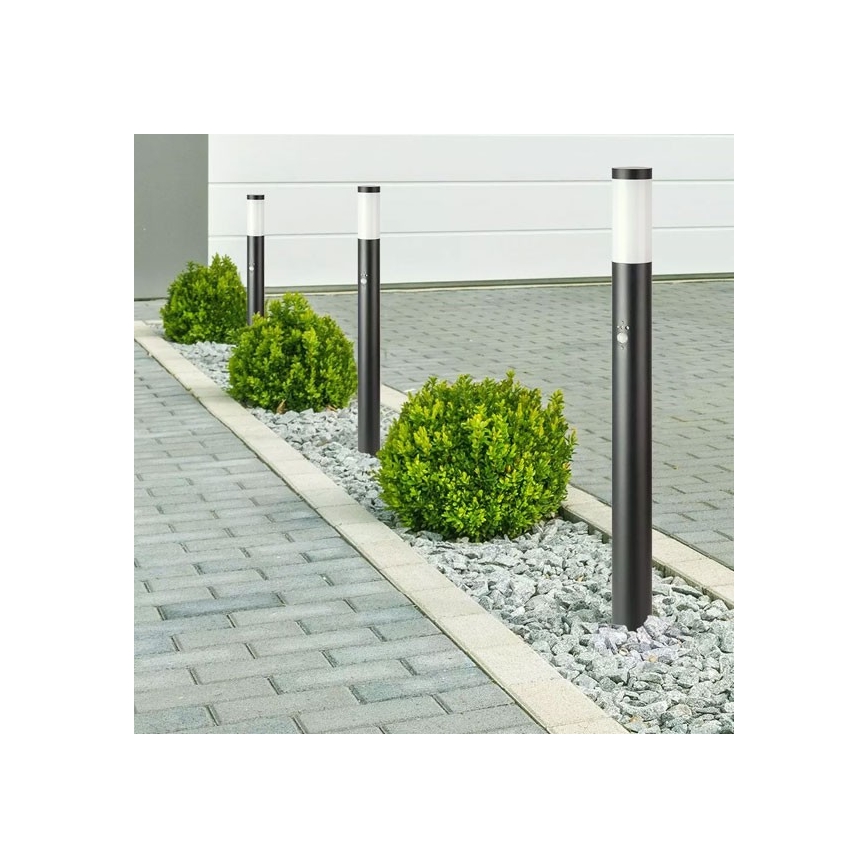 Außenleuchte mit Sensor 1xE27/60W/230V IP44 80cm schwarz