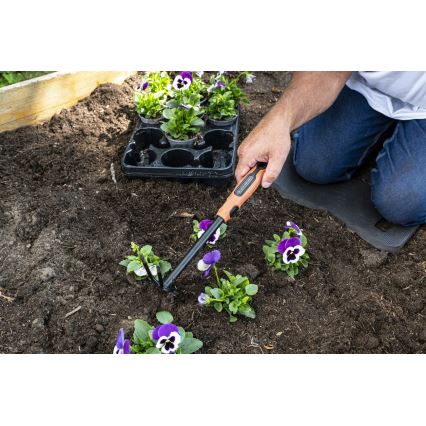 BLACK+DECKER - Zappetta da giardino con tre punte per dissodare il terreno 30 cm