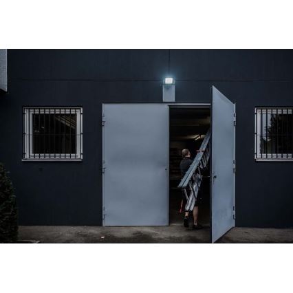 Brennenstuhl - Projecteur d'extérieur LED avec détecteur LED/50W/230V 6500K IP65