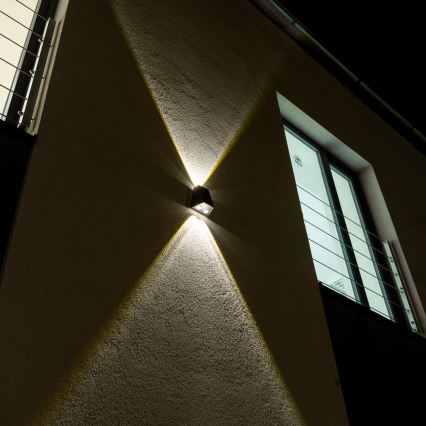 Brilagi - Applique a LED solare PYRAMID LED/2W/3,2V IP54