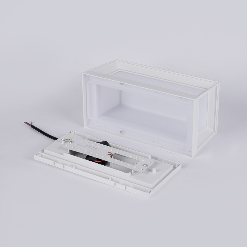 Brilagi - Applique da esterno PARKER LED/12W/230V 3000/4500/6000K bianca IP44