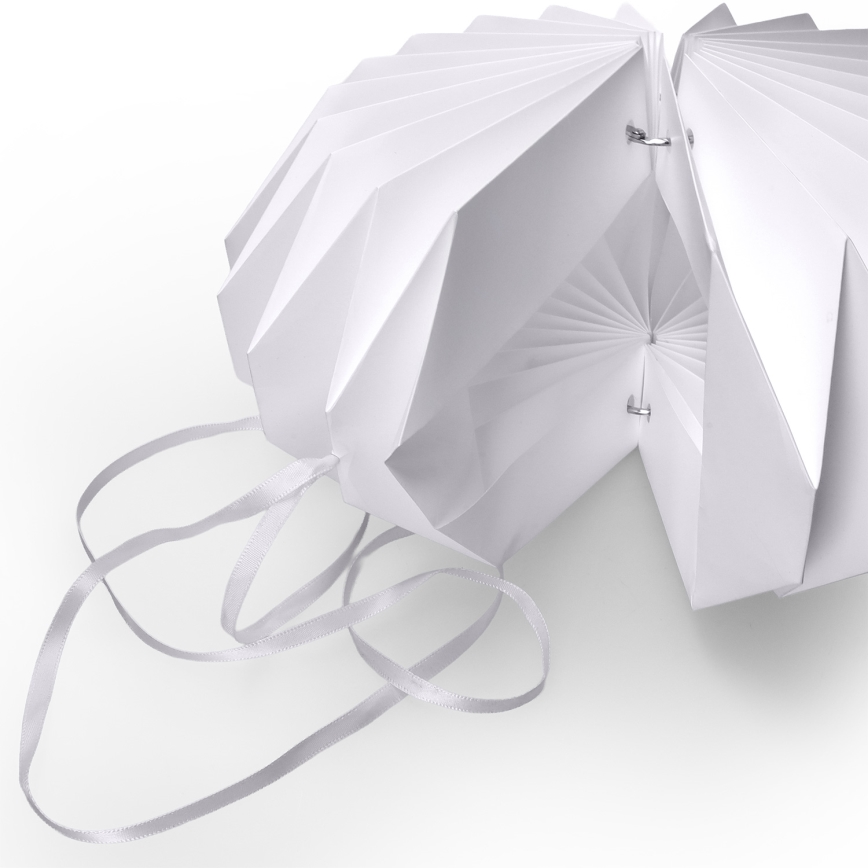 Brilagi - Décoration de Noël LED, flocon 32 cm, fonctionne avec 2 piles AA