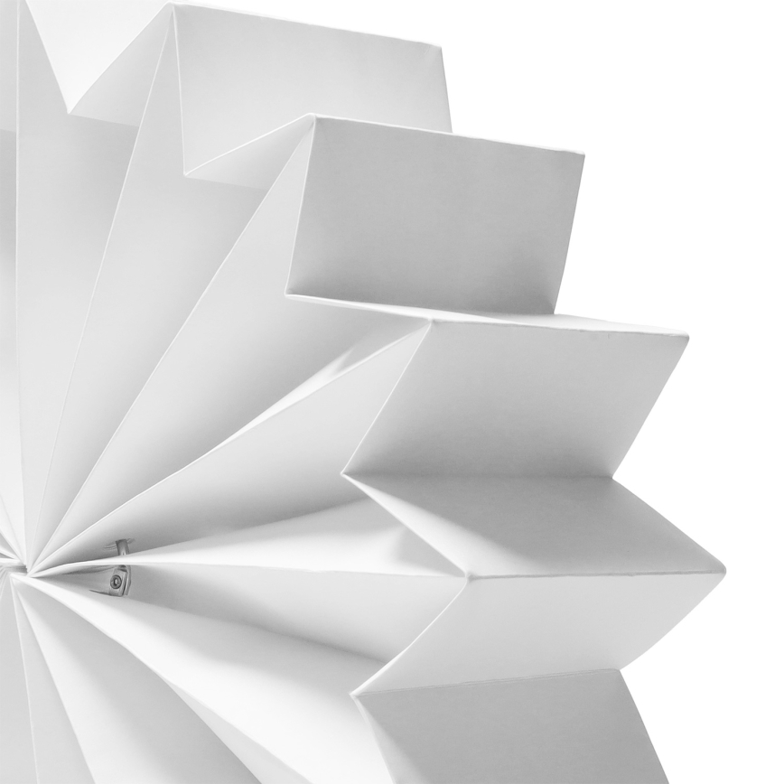 Brilagi - Decorazione natalizia a LED, fiocco di neve 30 cm, alimentazione 2x AA