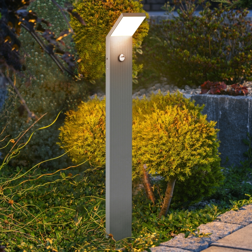 Brilagi - Lampada da esterno con sensore LED RIANO, 8W/230V, argento