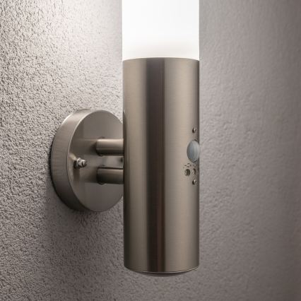 BRILAGI - Lampada da parete per esterni con sensore ELIA 1xE27/20W/230V IP44 cromo opaco