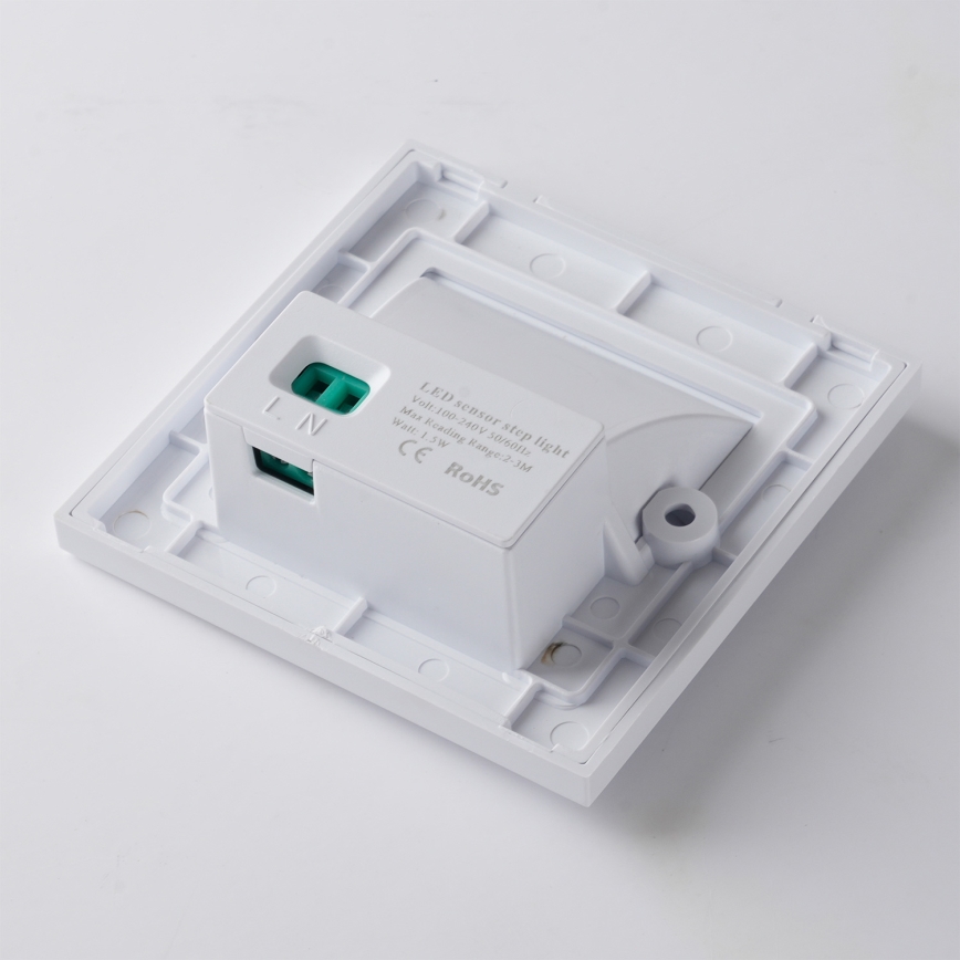 Brilagi - Lampada LED per scale con sensore STEP LIGHT LED/1,5W/230V IP44 bianco