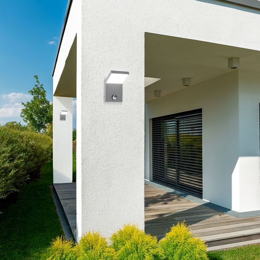 Brilagi - LED Außen-Wandleuchte mit Bewegungsmelder RIANO LED/8W/230V silber IP65