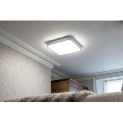 BRILAGI - Plafoniera LED per bagno con sensore ZENNA LED/24W/230V 34,5x34,5 cm IP44 bianca + telecomando