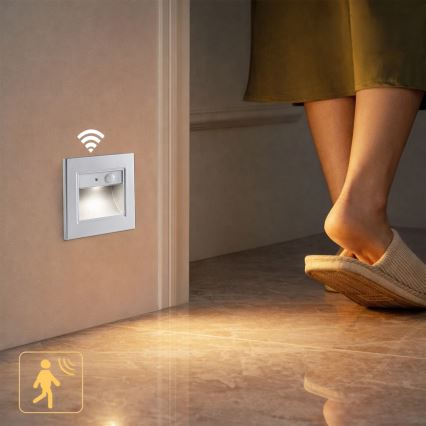 Brilagi - LED-Treppenleuchte mit Sensor STEP LIGHT LED/1,5W/230V IP44 silber