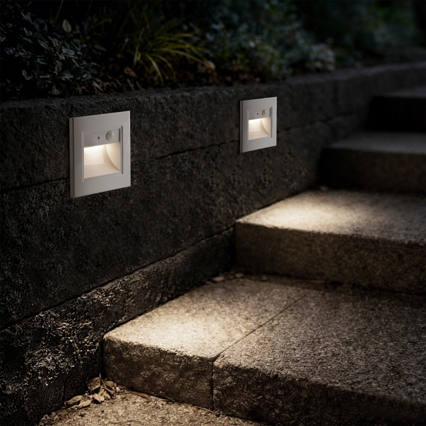 Brilagi - Luminaire d'escalier LED avec détecteur STEP LIGHT LED/1,5W/230V IP44 blanc