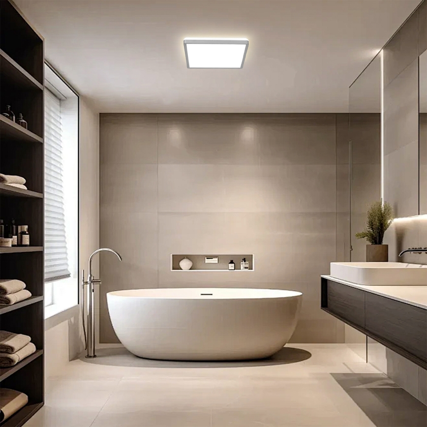 Brilagi - Plafonnier LED pour salle de bains ULTRA SLIM LED/18W/230V 30x30 cm argenté IP54
