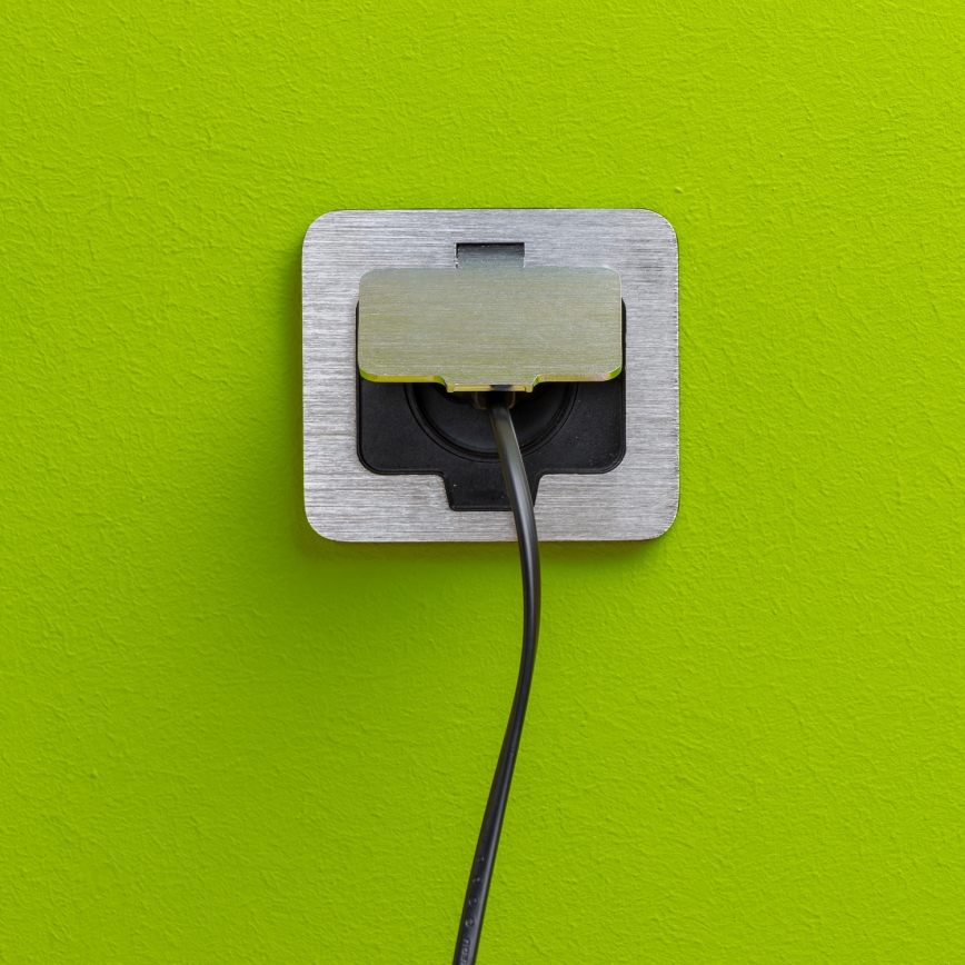 Brilagi - Presa a pavimento da incasso per esterni IP55 cromato opaco rettangolare