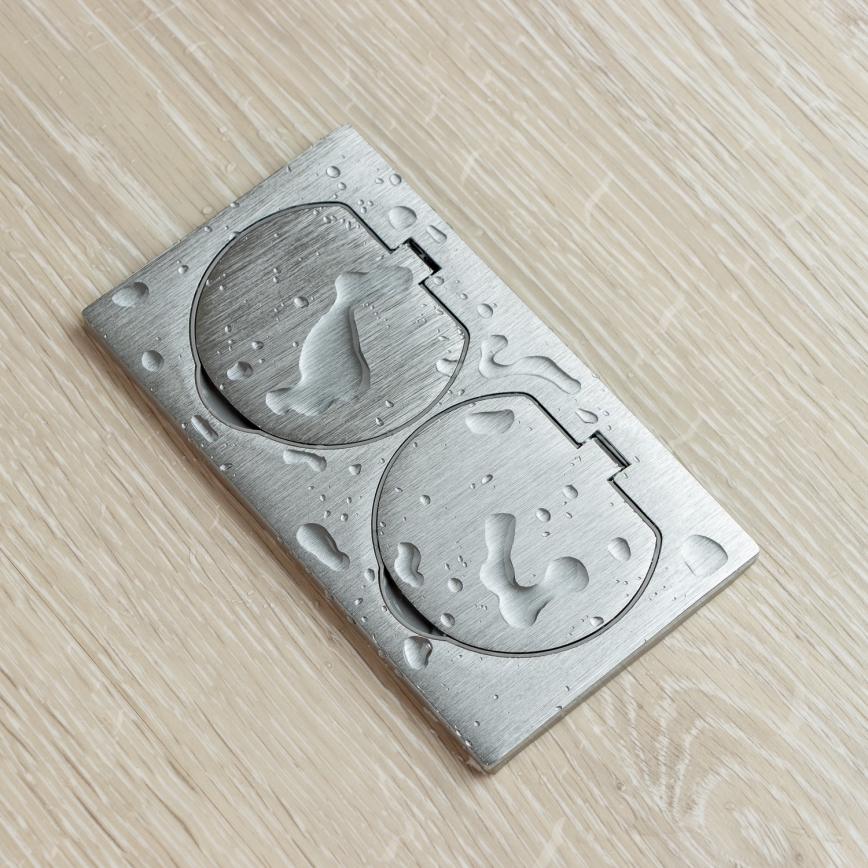 Brilagi - Presa doppia da incasso INBOX IP55, rettangolare, colore argento