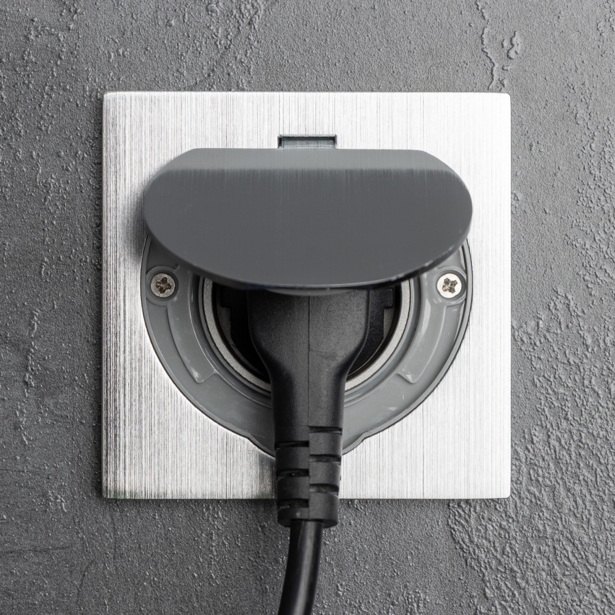 Brilagi - Prise de sol encastrable extérieure IP55 chrome mat carrée
