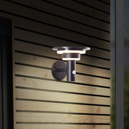 Brilliant - LED-Solarwandleuchte mit Sensor GARVINA LED/3W/3,7V 2000 mAh IP44 schwarz