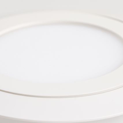 Briloner 7285-016 - Plafonnier encastré LED pour salle de bains LED/6,4W/230V IP23