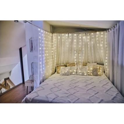 Catena luminosa natalizia LED da esterno 300 LED/8 funzioni 5,9 m IP44 bianco caldo