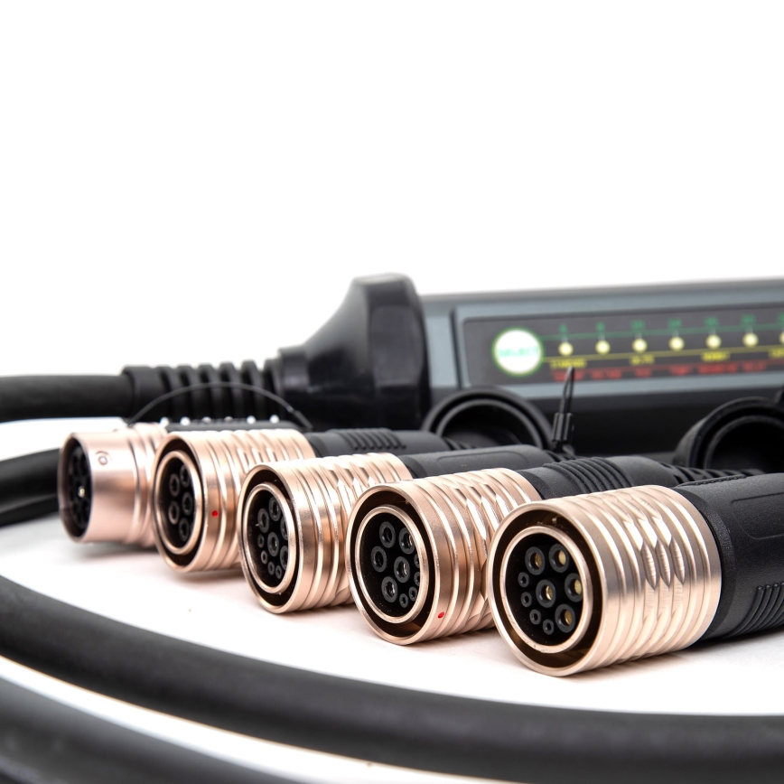 Chargeur portatif pour voitures électriques avec 4 adaptateurs Type 2 32A/480V 22kW 5m IP67
