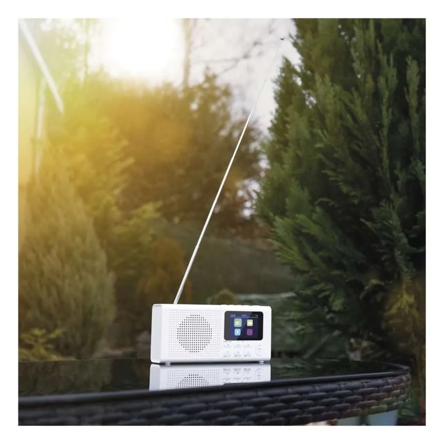 DAB DAB+ FM Radio 3W/5V/4xAA Weiß