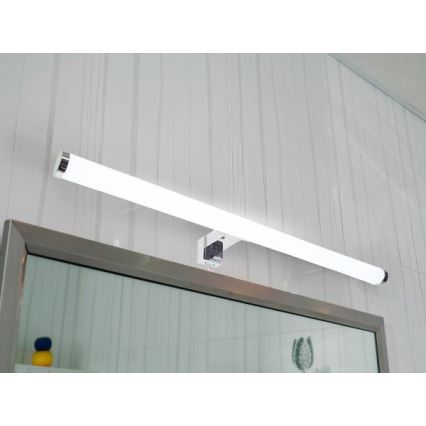 Éclairage LED pour miroir de salle de bains 12W/230V 59,5 cm IP44 chrome brillant