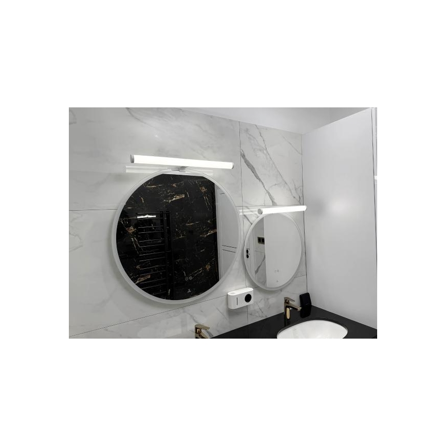 Éclairage LED pour miroir de salle de bains LED/10W/230V 45 cm IP44 blanc
