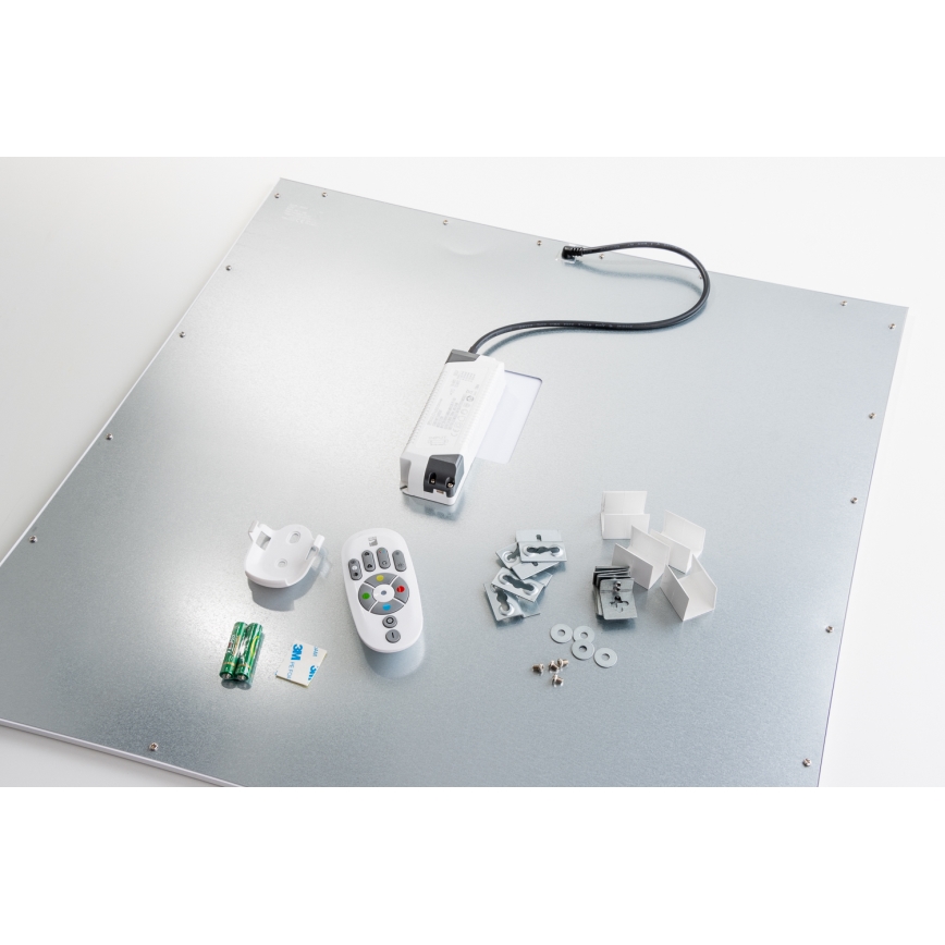 Eglo 32547 - Panneau en saillie/encastré 2en1 RGBW à intensité variable SALOBRENA-C LED/34W/230V blanc 60x60 cm + télécommande