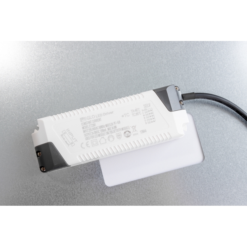 Eglo 32547 - Panneau en saillie/encastré 2en1 RGBW à intensité variable SALOBRENA-C LED/34W/230V blanc 60x60 cm + télécommande