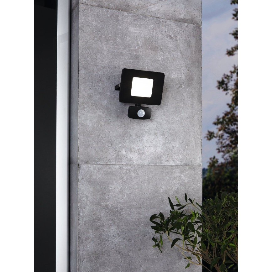 Eglo - Riflettore a LED con sensore LED/20W/230V IP44