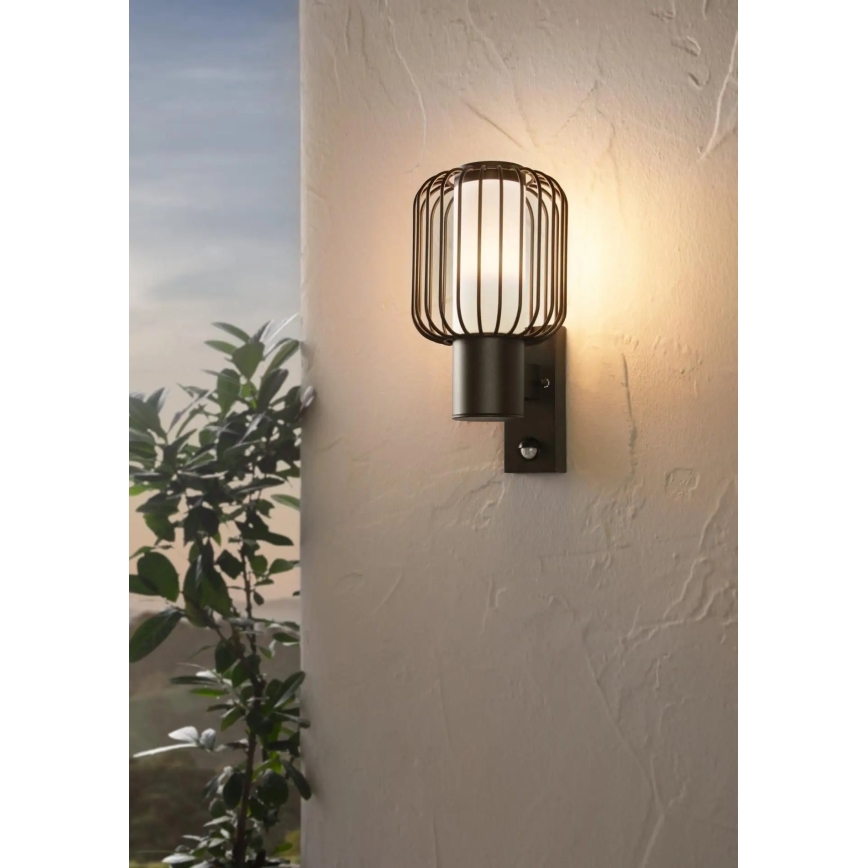 Eglo - Applique d'extérieur avec détecteur 1xE27/28W/230V IP44