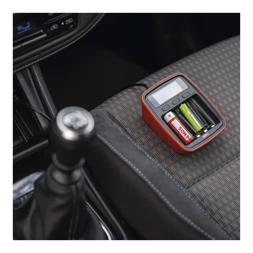 Batterieladegerät mit LCD-Display 4xAA/AAA 5V