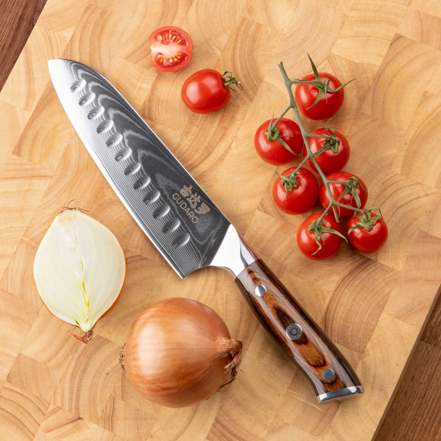 Lot de 2 couteaux Santoku en acier damassé FENG 7,5, 67 couches d'acier, longueur 18 cm + 1x offert couteau d'office en acier damassé FENG 3,5, 67 couches d'acier, longueur 9,5 cm