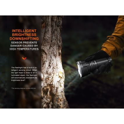 Fenix LR40RV20 - Aufladbare LED-Taschenlampe LED/USB IP68 15000 glänzend 177 h 5000 mAh