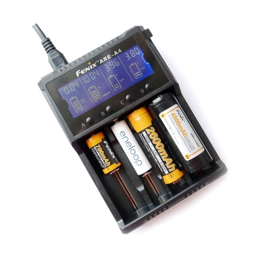 Fenix ​​​​FENAREA4 - Caricabatterie 4xLi-ion/AAA/AA/C 5V