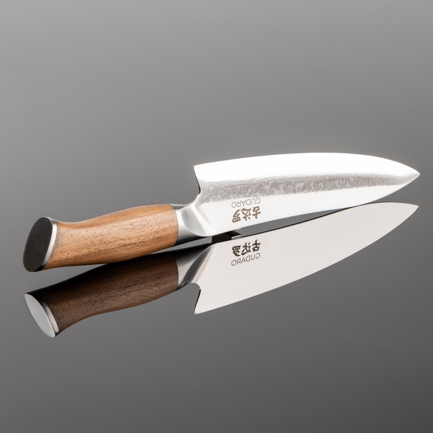 Gudaro - Coltello da chef in acciaio damascato TAKUMI 8, 67 strati d'acciaio, lama 20 cm, manico in noce