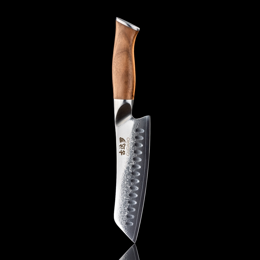 Gudaro - Coltello da cucina Santoku TAKUMI 7, in acciaio damascato a 67 strati, lunghezza 17,5 cm, manico in noce