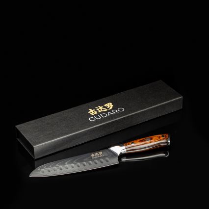 Gudaro - Coltello da cucina santoku in acciaio damascato FENG 7,5, 67 strati d'acciaio, lunghezza 18 cm