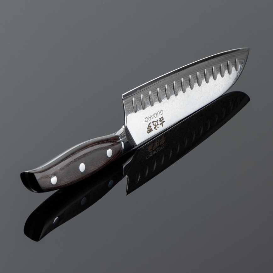 Gudaro - Couteau Santoku SHIRO en acier damassé à 67 couches, lame 7, longueur 17,5 cm