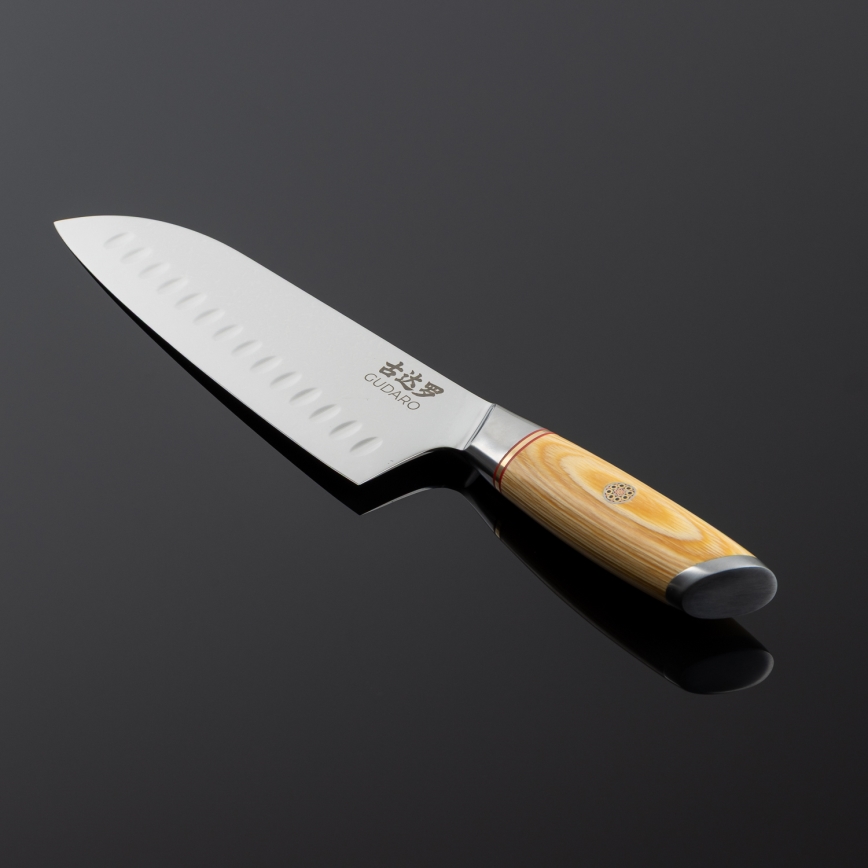 Gudaro - Couteau de cuisine Santoku damassé HIKARI 7, 67 couches d'acier, longueur 17,5 cm