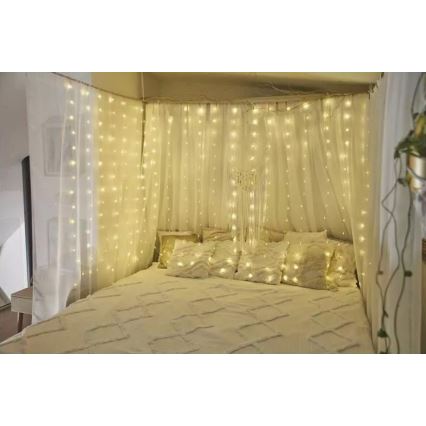 Guirlande LED d'extérieur 300 LED/8 fonctions 5,9 m IP44 blanc chaud