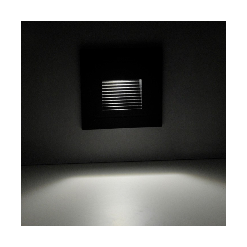 Illuminazione scale LED da esterno Q6 LED/3W/230V IP44