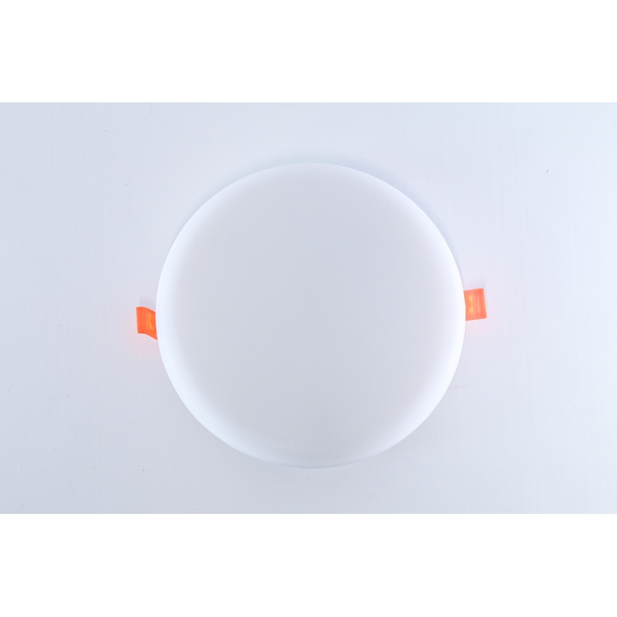 Spot encastrable de salle de bain LED/24W/230V IP44 rond