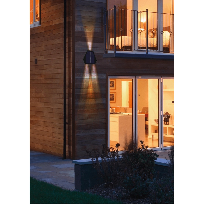 LED-Solarwandleuchte mit Sensor LED/2W/5V IP54