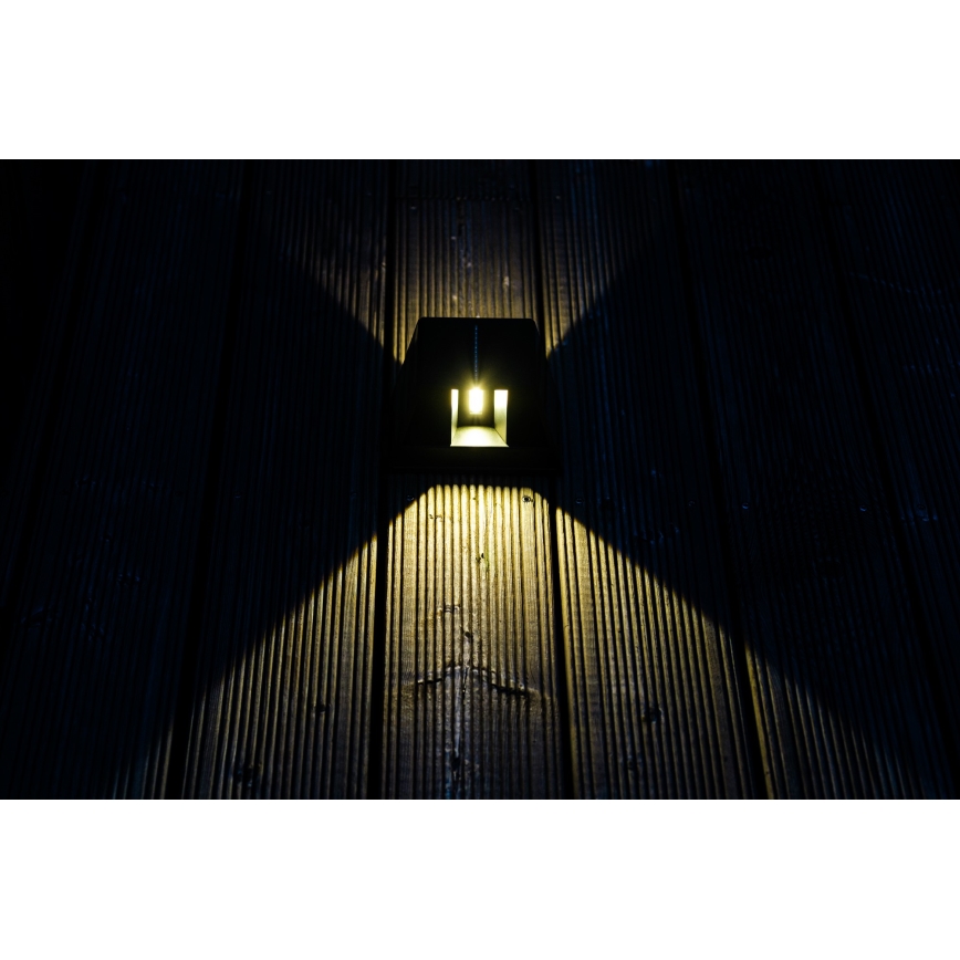 Lampada da parete solare LED con sensore LED/2W/5V IP54 1300 mAh